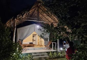 Jungle View River Camping allows 18 year olds to book a room