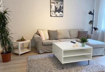 Herbeder Stra  e allows 18 year olds to book a room