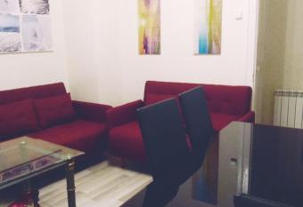 Calle Del Laurel 24 - Gup Apartments allows 18 year olds to book a room