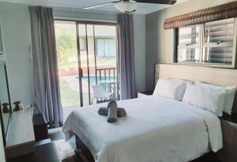 33rd on Carlton has Balcony rooms