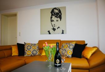 Sch  ne 60qm gro  e Wohnung Mainz-Lerchenberg ZDF allows 18 year olds to book a room