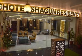Hotel Shagun Residency has Smoking/Balcony rooms