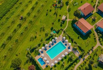 Agriturismo Gli Etruschi has Balcony rooms