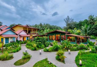 Silver Sand Village Resort has Balcony rooms