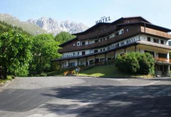 Hotel Residence La Rosa has Balcony rooms
