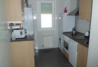 Apartamento Rio Lavilla allows 18 year olds to book a room