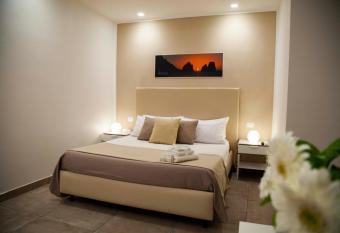 Vittoria Wellness has Balcony rooms