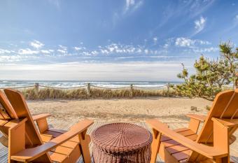 Breakers Beach House #1 has Balcony rooms