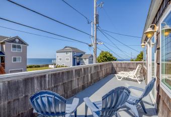 Surf Shack has Balcony rooms