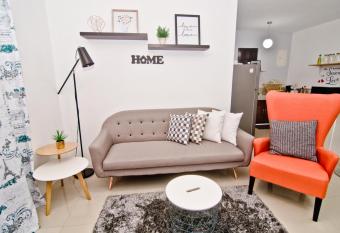 SCJ 1 Fully Furnished Home near SM Batangas has Balcony rooms