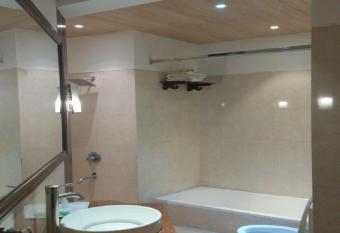 Tangerine Boutique Resort allows 18 year olds to book a room