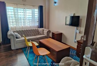 Fadhili House has Balcony rooms