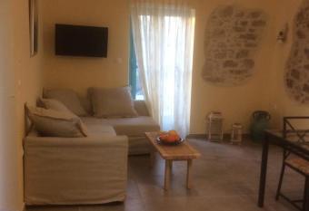 Kritikies Elyros has Balcony rooms