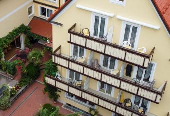 Hotel Cebulj has Balcony rooms