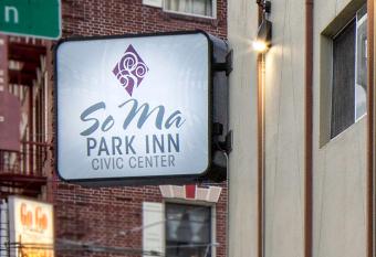 SOMA Park Inn     Civic Center has Balcony rooms