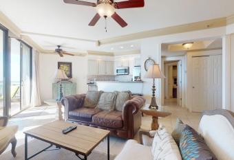 Surfside Resort 2 by Vacasa has Balcony rooms