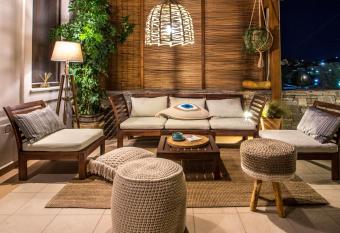 Syros Luxury Seaview Wellness Suite Finikas has Balcony rooms