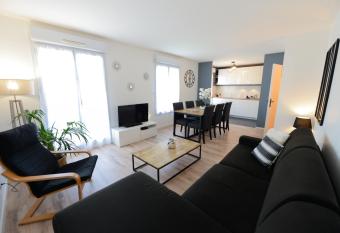 Disneyland Dream 3 - Charmant Appartement 7 pax has Balcony rooms