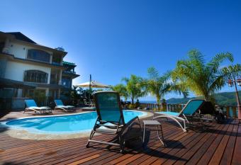 Ocean Terrace allows 18 year olds to book a room