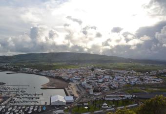 TINA - 3C - Alojamento Local -RRAL 1048 has Balcony rooms