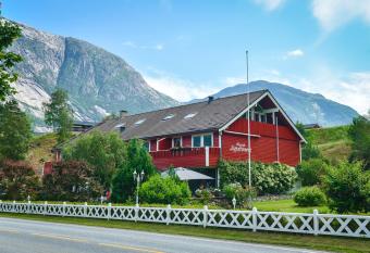 Ingrids Apartments has Balcony rooms
