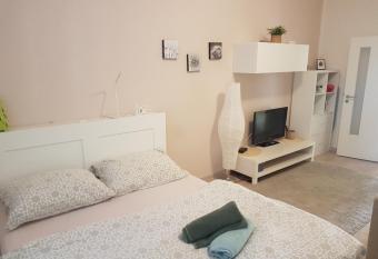 KaVi apartments #2 has Balcony rooms