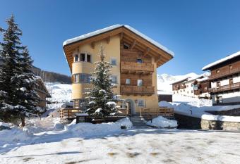 Hotel  has Balcony rooms
