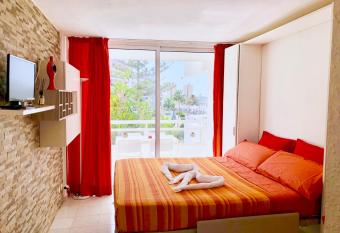 Las Americas Green Beach has Balcony rooms