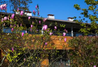Apartamentos Casona de la Paca has Balcony rooms