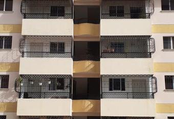 Residencial Palmas De Gurabo allows 18 year olds to book a room