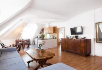 Jacob Brno Apartments has Balcony rooms