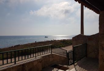 casa fronte mare puro relax has Balcony rooms