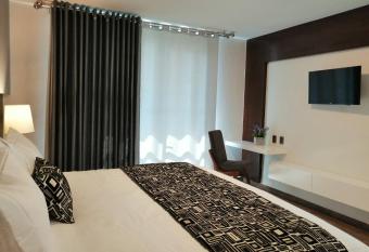 Hotel Corral Grande allows 18 year olds to book a room