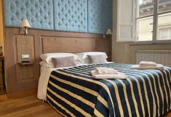 Chalet Lucca allows 18 year olds to book a room