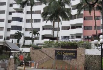 The Barn private home @ Sri Sayang Apartment allows 18 year olds to book a room