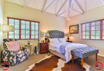 Cinzaco Dullstroom has Balcony rooms