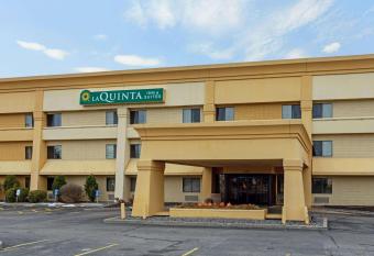 La Quinta Inn & Suites by Wyndham Stevens Point allows 18 year olds to book a room