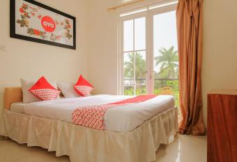 RedDoorz at Villa Puncak Tidar allows 18 year olds to book a room