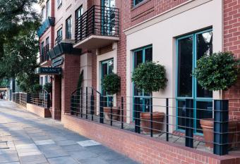 Majestic Tynte Street Apartments has Balcony rooms