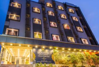 Hotel Signature Airport Zone Shamshabad Hyderabad has Balcony rooms