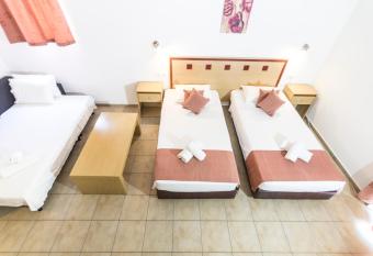 Lindos Blue Sky has Balcony rooms