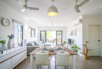 ZEN QUEST - The NOMADS PAD Near Nightcliff Markets & Sunset Foreshore allows 18 year olds to book a room