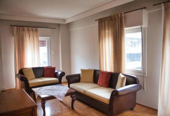 Luxury Double Bedroom Apartment in the City Center has Balcony rooms