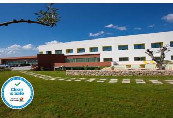 Monte Filipe Hotel has Balcony rooms