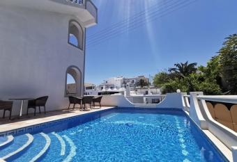 Sea of Aegeon allows 18 year olds to book a room