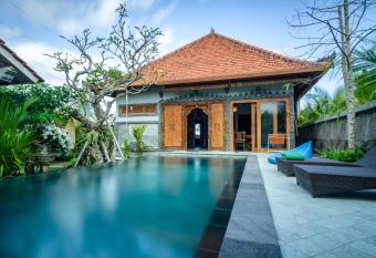 Fins Villa Medewi has Balcony rooms