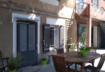 Le Clos Martial has Balcony rooms