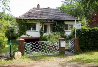 Bed & Breakfast Wesseloh allows 18 year olds to book a room