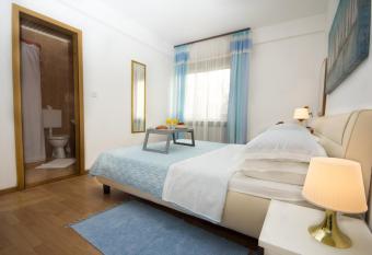 Apartments Leo has Balcony rooms