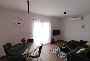 Apartments Jakov has Balcony rooms